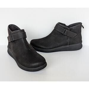 Clarks Cloudsteppers Womens Black Zip Fashion Ankle Boots Booties Size 9 M